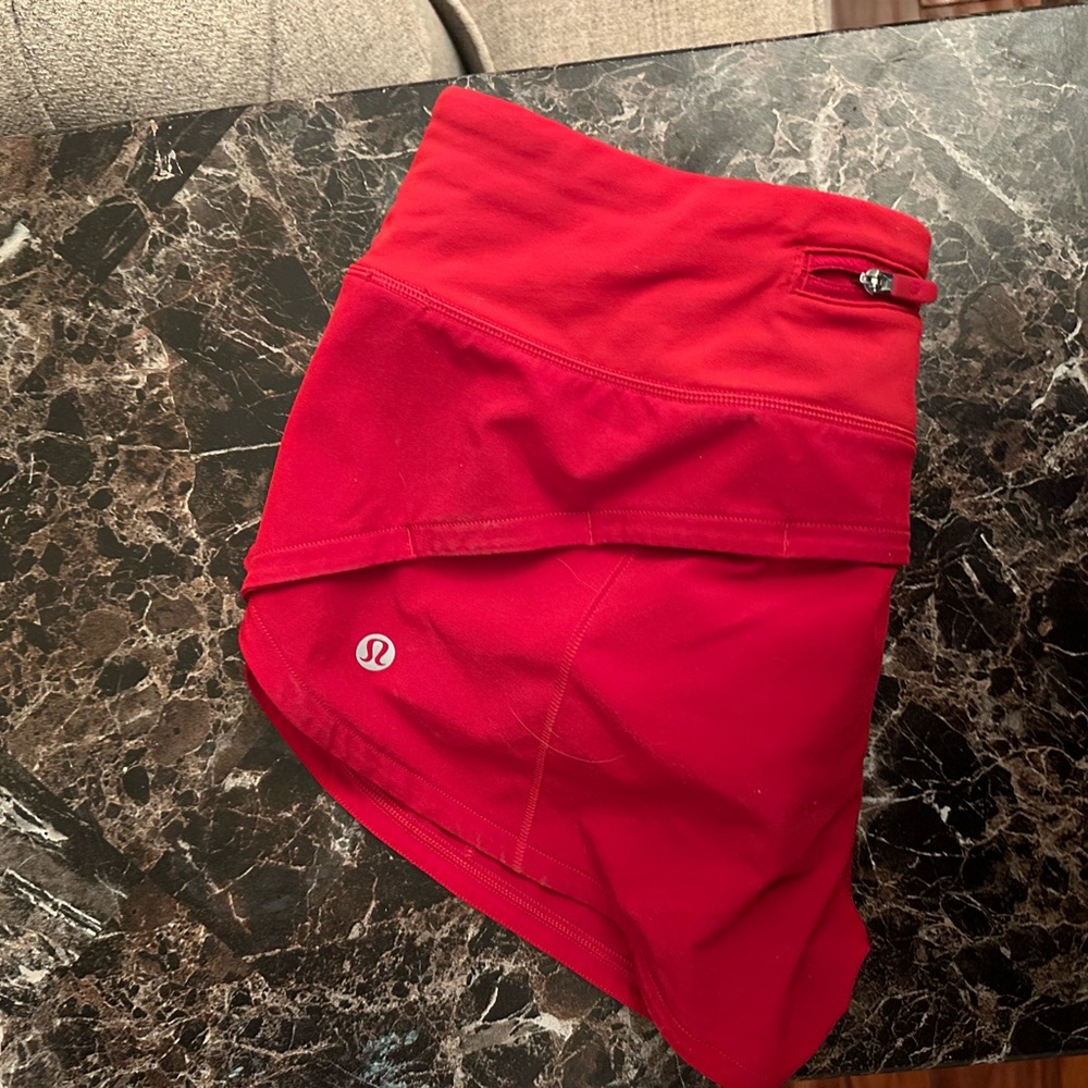Red Lululemon speed ups!